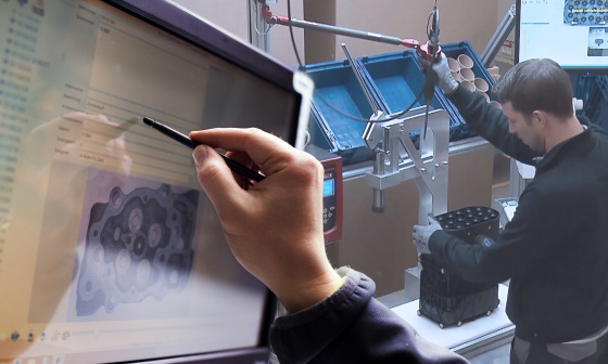 Le traitement intelligent des images aide le personnel de production dans des applications de l'industrie 4.0