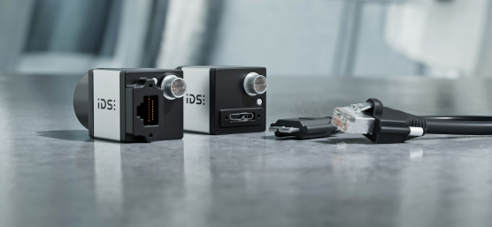 Caméras IDS avec ports USB et GigE et câbles adaptés