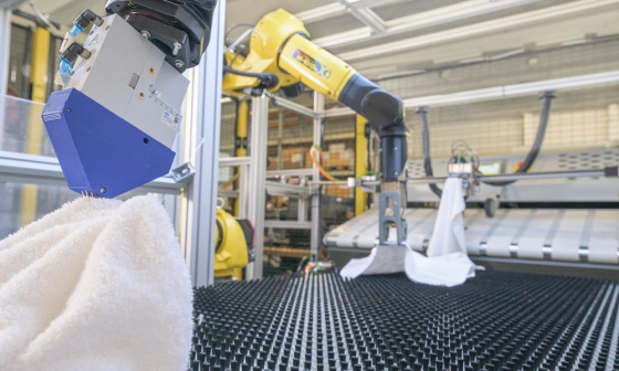 La robotique intelligente pour les blanchisseries comble les lacunes de l'automatisation