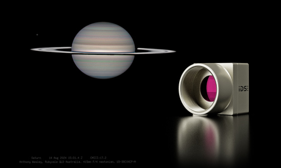Caméra industrielle uEye XCP avec exposition télescopique de Saturne en arrière-plan