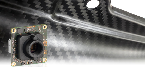 Caméra USB 3 uEye LE devant des matériaux composites ou en composite