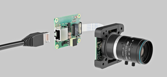 Carte fille compatible PoE, connectée à une caméra monocarte IDS et à un câble
