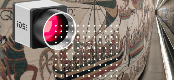 uEye Caméra en haut à gauche devant la tapisserie de Bayeux, beaucoup de points supplémentaires