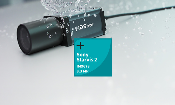 Le jet d'eau touche l'IDS NXT oslo, à côté du Sony Starvis 2 IMX678 Icon.